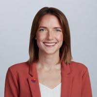 Taryn Stark's Instagram, Twitter & Facebook