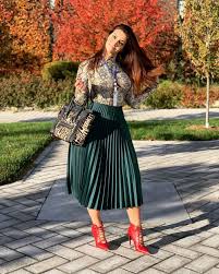 Sophie brussaux married, partner, pregnancy, son. Sophie Brussaux Biography Who Is Drake S Gorgeous Baby Mama Legit Ng
