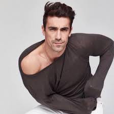 The first film, in which ibrahim played, brought glory to the sultry macho. Ibrahim Celikkol Biography Dramas Height Age Family Net Worth