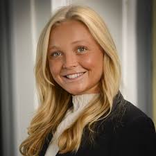 I am thrilled to share that I accepted a full-time position as a Deals  Transformation Associate at PwC in the New York Office!