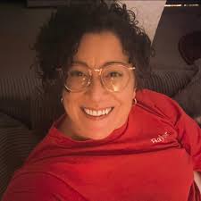 Anyone want to meet up for lunch around 1?