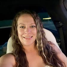 How to improve a portable spa bed setup without plumbing and how much water  is used per appointment?