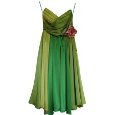 Pre Owned Betsey Johnson Green Dress 129 Liked On Polyvore Featuring Dresses Green Strapless Cocktail Dress Structured Dress Betsey Johnson Green Dress