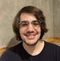 100+ perfiles de «Ronan»