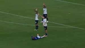 Sinisterra volta a se machucar em jogo do Cruzeiro contra o Botafogo