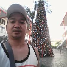 4,500 PAMILYANG PANDIEÑO, MAGKAKABAHAY...