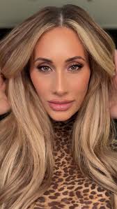 Leah Van Dale (@theleahvandale) • Instagram photos and videos