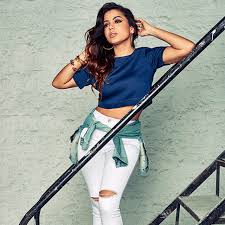 Resultado de imagem para looks anitta 2017