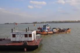 What marketing strategies does navrom use? Navrom Bac Servicii Transbordare Fluviala