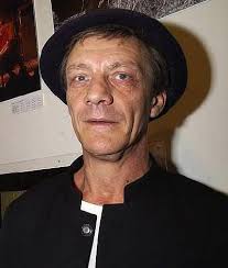 Http Youtu Be Fuyzsrysqx4 Robin Banks Crocker Inspired Stay Free By The Clash Robin Went To School With Mick Jones Of Th Mick Jones The Clash Chuck Berry