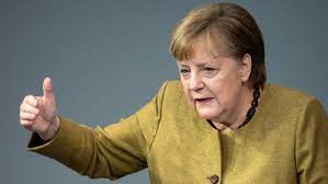 Einblicke in die arbeit der kanzlerin durch das objektiv der offiziellen fotografen. Kanzlerin Merkel Haben Unser Ziel Immer Klarer Vor Augen Br24