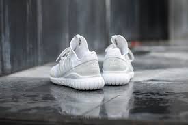 Taking these protoypes as inspiration, nic designed the tubular runner. Men S Shoes Adidas Tubular Radial Primeknit Vintage White Ftw White Core Black Footshop