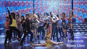 The jury was reduced from six to four members in this season: Peter Alfonso Ritmo Libre Flashmob Showmatch 2014 Cantantes De Country Cantantes Reggaeton