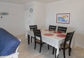 Este establecimiento frente a la playa ofrece acceso a un balcón y aparcamiento privado gratuito. Watersedge 3 In Melkbosstrand Cape Town
