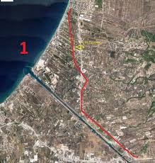 Απέχει 84 χιλιόμετρα από την αθήνα και 4 από την κόρινθο και κατά την απογραφή του 2011 είχε 11.564 κατοίκους. Kataggelia Poleodomiko Kai Oikonomiko Egklhma H Epektash Toy Proastiakoy Sidhrodromoy Sto Kommati Is8mos Loytraki