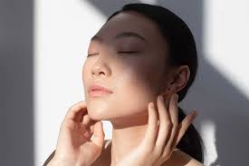 La crema de farmacia coreana con colágeno que, sí o sí, tienes que usar a  los 60+: antiedad e iluminadora