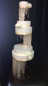 Crystal Illusion Wedding Cake Stand And Separators Etsy In 2020 Wedding Cake Stands Illusion Wedding Crystal Cake Stand