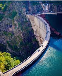 Barajul Vidraru Romania Urmareste Traveloo Ro Urmareste Traveloo Ro Odhunt Visit Romania Instagram Beautiful Places