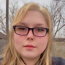 Cheyenne Cook (@CheyenneAshCook)