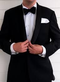 Spotting quality white tux with black lapel: Classic Black And White Tuxedo With Black Tie