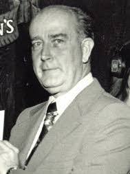 William Schaefer's Instagram, Twitter & Facebook