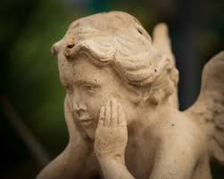 Close Shot Marble Statuette Angel Gothic Setting Dark Blurry Background —  Stock Photo © Wirestock #395491884