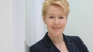 Bundesministerin für familie, senioren, frauen und jugend, landesvorsitzende der spd berlin, spitzenkandidatin für die berliner. Bundesfamilienministerin Dr Franziska Giffey Eroffnet Jugendfeier Saison 2019 Humanistischer Verband Berlin Brandenburg Humanistisch De