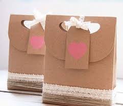 Pin De Giovana Campos En Packaging En 2020 Cajas De Regalo Bolsas De Regalo Bolsas De Papel Madera