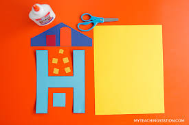 Teach the letter h with this super simple h is for horse letter craft. Letter H Craft House Myteachingstation Com