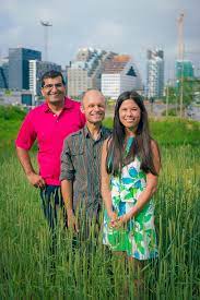 De to partifellene fra miljøpartiet de. File Lan Marie Nguyen Berg Harald A Nissen Og Shoaib Sultan Miljopartiet De Gronne 20217446448 Jpg Wikipedia