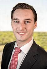 Principled leadership with extensive real estate banking experience