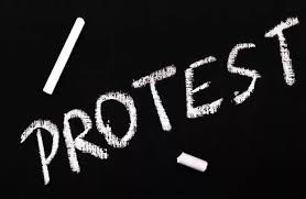 Szacuje, że wpływy z niego w 2022 roku mogą wynieść około 800 milionów złotych. Podatek Od Reklamy Protest Mediow