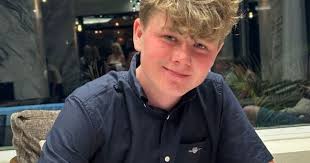 Boy, 15, sent home from school with headache given heartbreaking diagnosis 