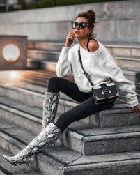 35 Ways To Style Oversized Sweaters In 2020 Fashion Inspiration And Discovery