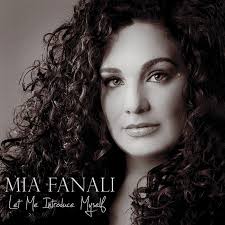 Let Me Introduce Myself: Mia Fanali, Mia Fanali, Matt Nichols, Matt Noble, Suzanne  Vick: Amazon.ca: Music