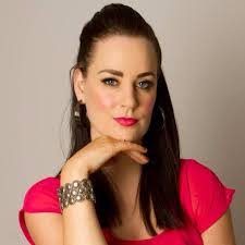 Colette Brady's Instagram, Twitter & Facebook