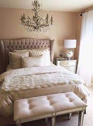 45 Simple Master Bedroom Decorating Ideas Masterbedroom Bedroomdecorating Bedroomdecora Country Master Bedroom French Country Master Bedroom Classy Bedroom