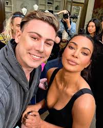 Reunited and it feels so good 😭 thank you to my favorite human  @kimkardashian for making my 25th birthday even more special 🤍✨ love you  forever xo #michaeldavidtv #kimk #thekardashians #kardashians #kuwtk #