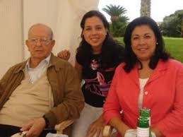 Er, der sich von gott zu besonderem berufen fühlte, missbrauchte jahrelang kinder. On Twitter A Menudo Se Hacia Pasar Por Un Agente De La Cia Y Tuvo Al Menos Dos Amantes Secretas Y Cuatro Hijos Tambien Abuso De Ellos Y Aun