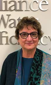 Lori Hammett's Instagram, Twitter & Facebook