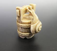 3.1 cm (1.3 in) width: Buy Online View Images And See Past Prices For A Japanese Ivory Netsuke Carved In The Form Of A Snail Climbing A Bucket S Invaluab Netsuke Snail Art Carving