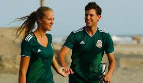 Freundin kiki mladenovic litt auf der tribüne mit. Domi Und Kiki Beachen In Acapulco Tennisnet Com