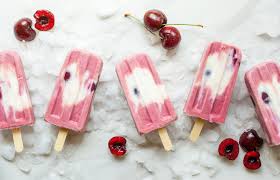 Als erstes schlagen sie die sahne steif und stellen sie anschließend in den kühlschrank. Eis Selber Machen Ohne Eismaschine 5 Rezepte Tedox Blog