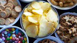 I want some candy, mom! Foods Discontinued These 40 Snack Foods Candies Are Sorely Missed