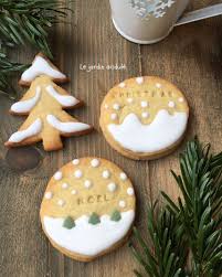 Petits Biscuits De Noel Le Jardin Acidule Biscuit De Noel Glacage Sables De Noel Petit Biscuit De Noel