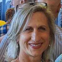 Martha Stange (@beestange15)