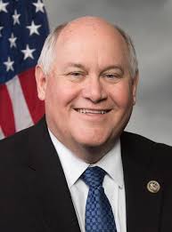 Thompson, Estes trade jabs in TV debate