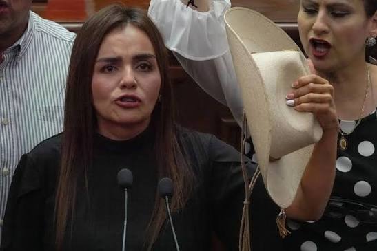 La Jornada - Alcaldesa Grecia Quiroz responde a las críticas: “Sigan desgastándose en tirar”