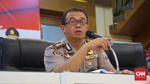 Polhut pembina adalah pejabat struktural tertentu dalam lingkungan instansi bentuk kegiatan polisi kehutanan tugas dan fungsi polhut di atas dilaksanakan dalam bentuk. Polda Jatim Ambil Alih Kasus Polhut Tembak Pembalak Liar