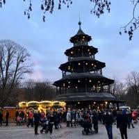 Ein romantischer weihnachtsmarkt mitten im englischen garten mit verschiedenen ausstellern öffnungszeiten weihnachtsmarkt: Weihnachtsmarkt Am Chinesischen Turm Now Closed Christmas Market In Munchen